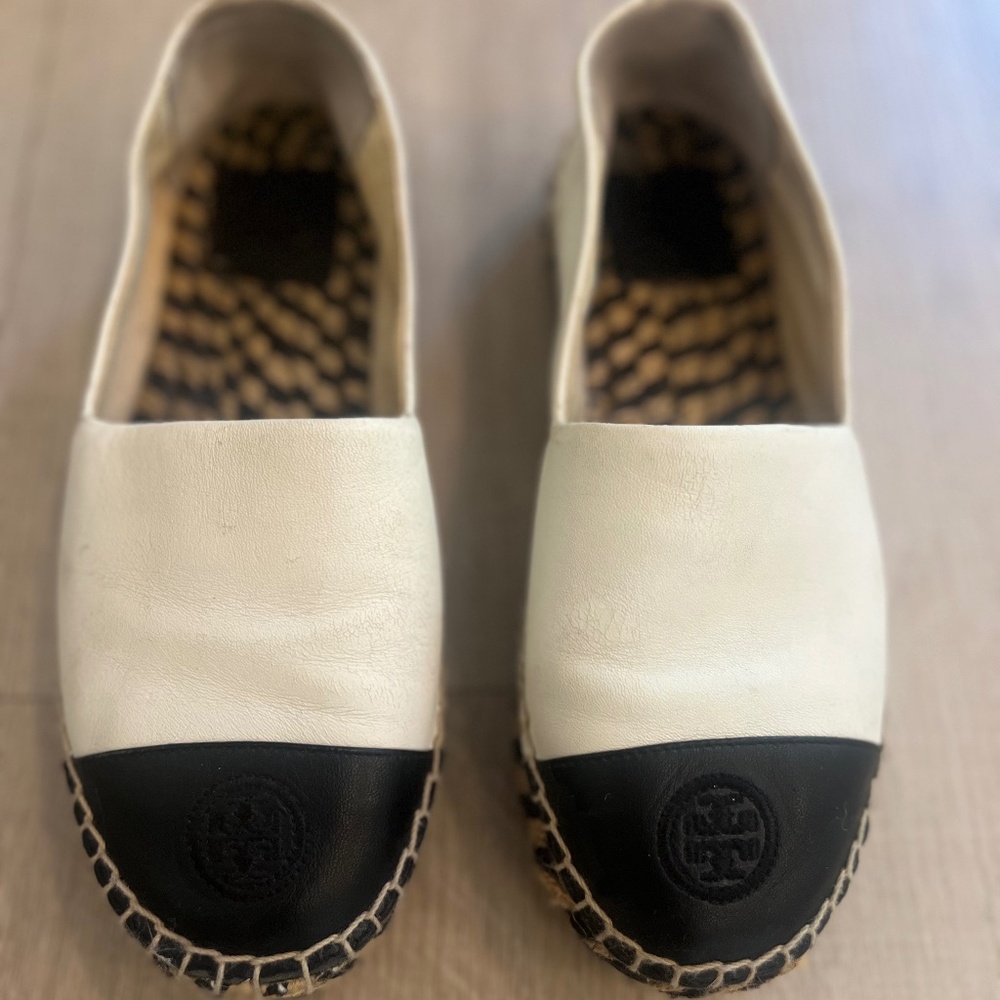 Tory Burch platform espadrilles cap toe white and black